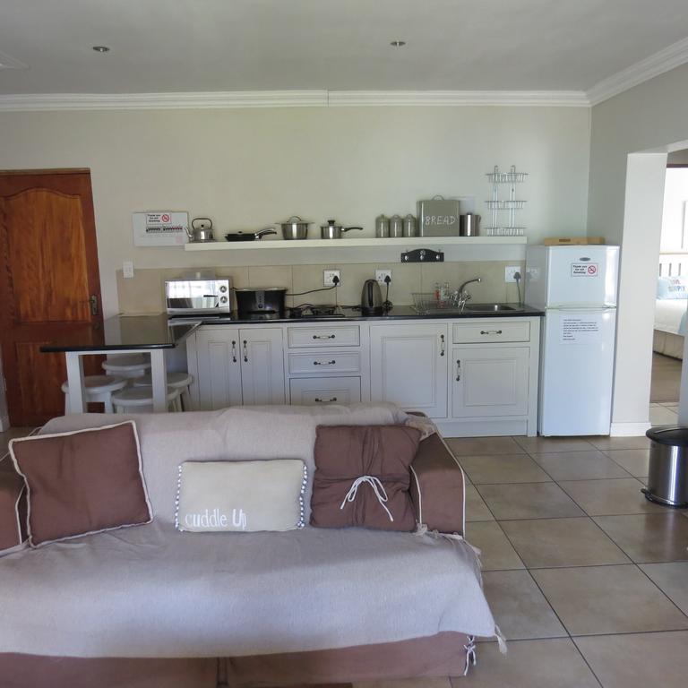 בית הארחה קלרנס 	Bella Vista Self Catering מראה חיצוני תמונה