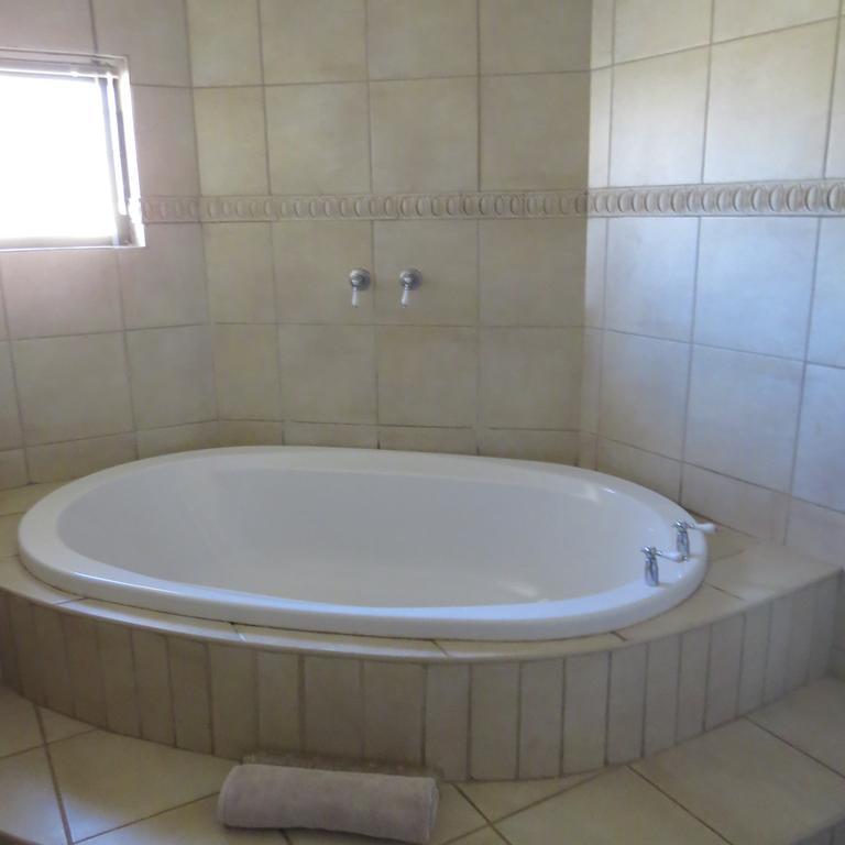 בית הארחה קלרנס 	Bella Vista Self Catering מראה חיצוני תמונה