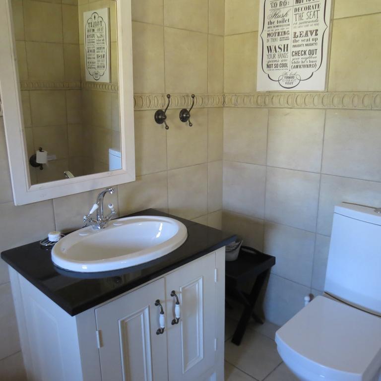 בית הארחה קלרנס 	Bella Vista Self Catering מראה חיצוני תמונה