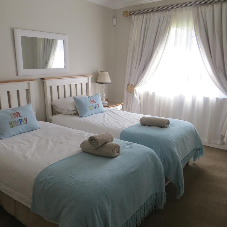 בית הארחה קלרנס 	Bella Vista Self Catering מראה חיצוני תמונה