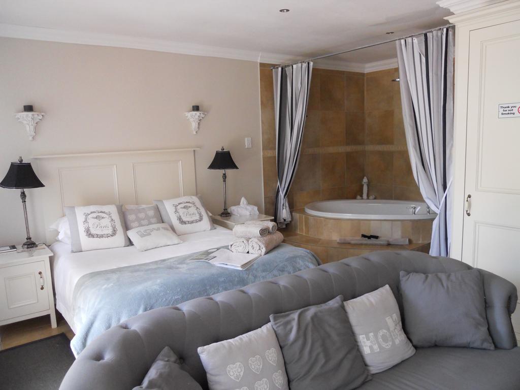 בית הארחה קלרנס 	Bella Vista Self Catering מראה חיצוני תמונה