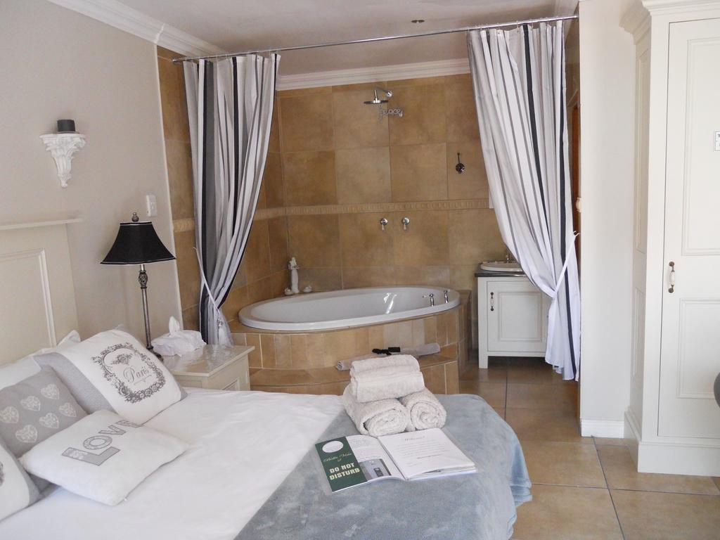 בית הארחה קלרנס 	Bella Vista Self Catering מראה חיצוני תמונה