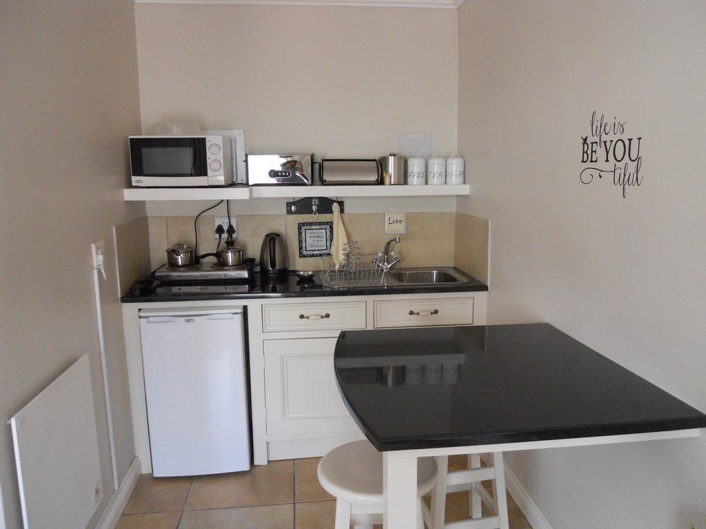 בית הארחה קלרנס 	Bella Vista Self Catering מראה חיצוני תמונה